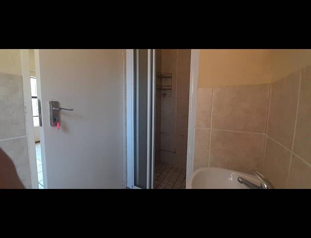 2 BEDROOM APARTMENT FOR SALE IN WELTEVREDEN PARK